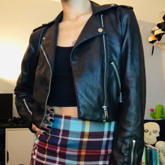 H&M Jackets & Blazers - •SOLD•